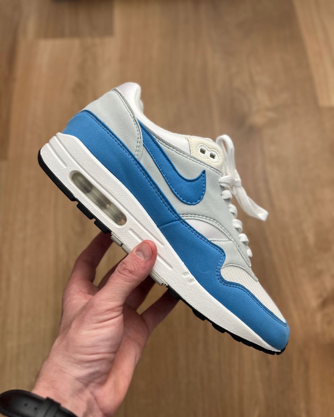 Nike Air Max 1 ESS ‘University Blue'