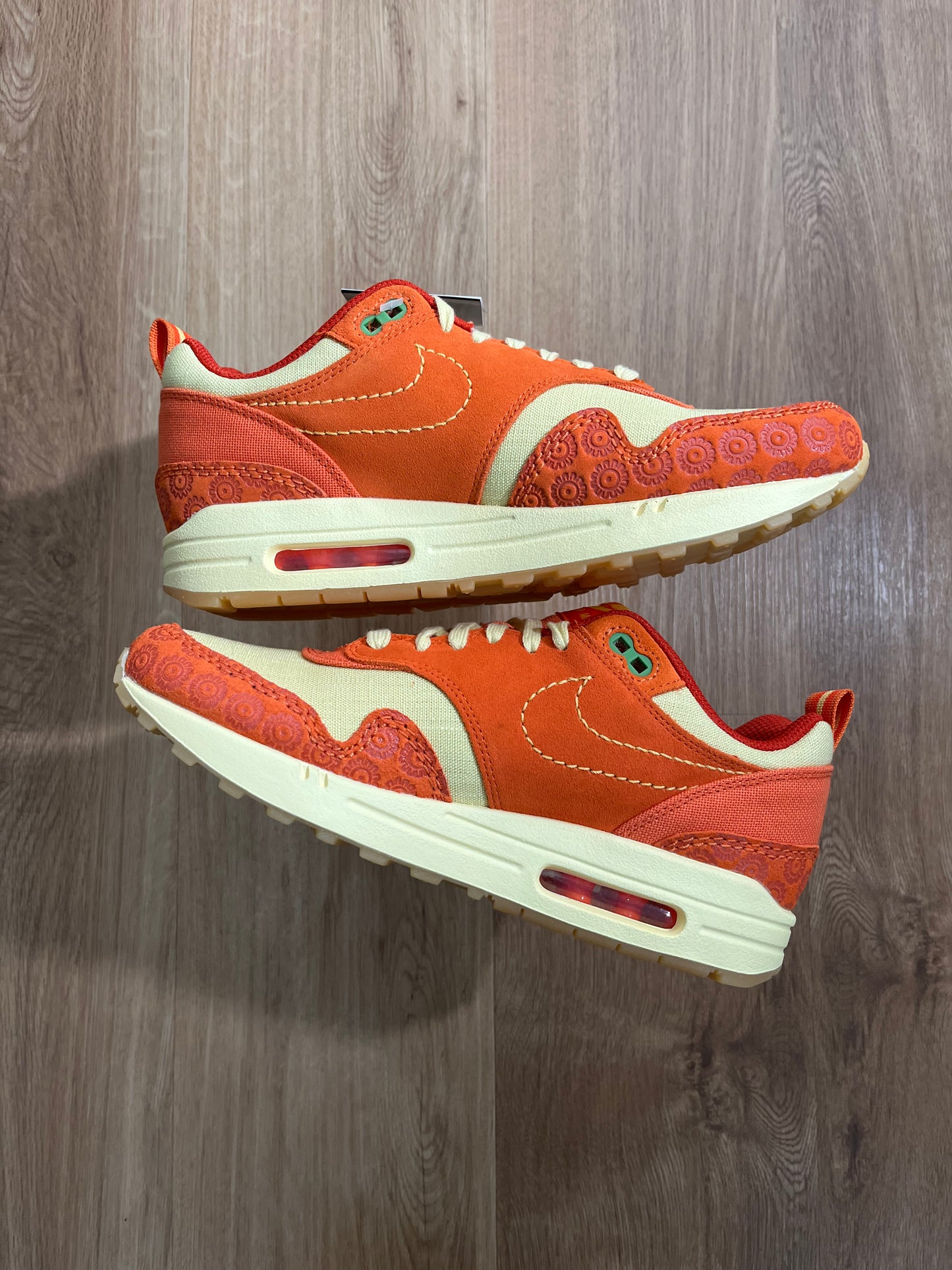 Nike Air Max 1 'Somos Familia'