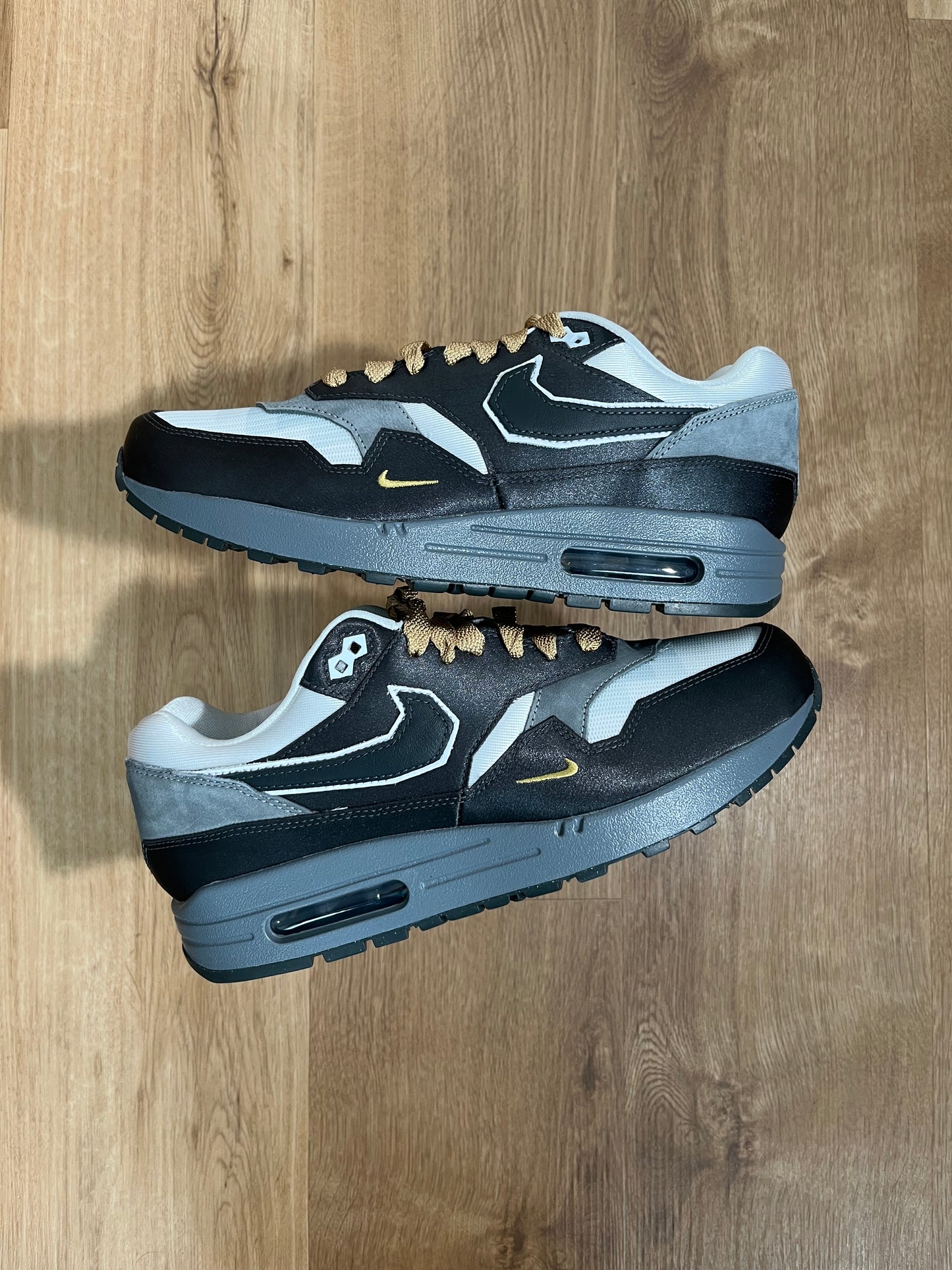 Nike Air Max 1 .SWOOSH ‘Big Head Mode'