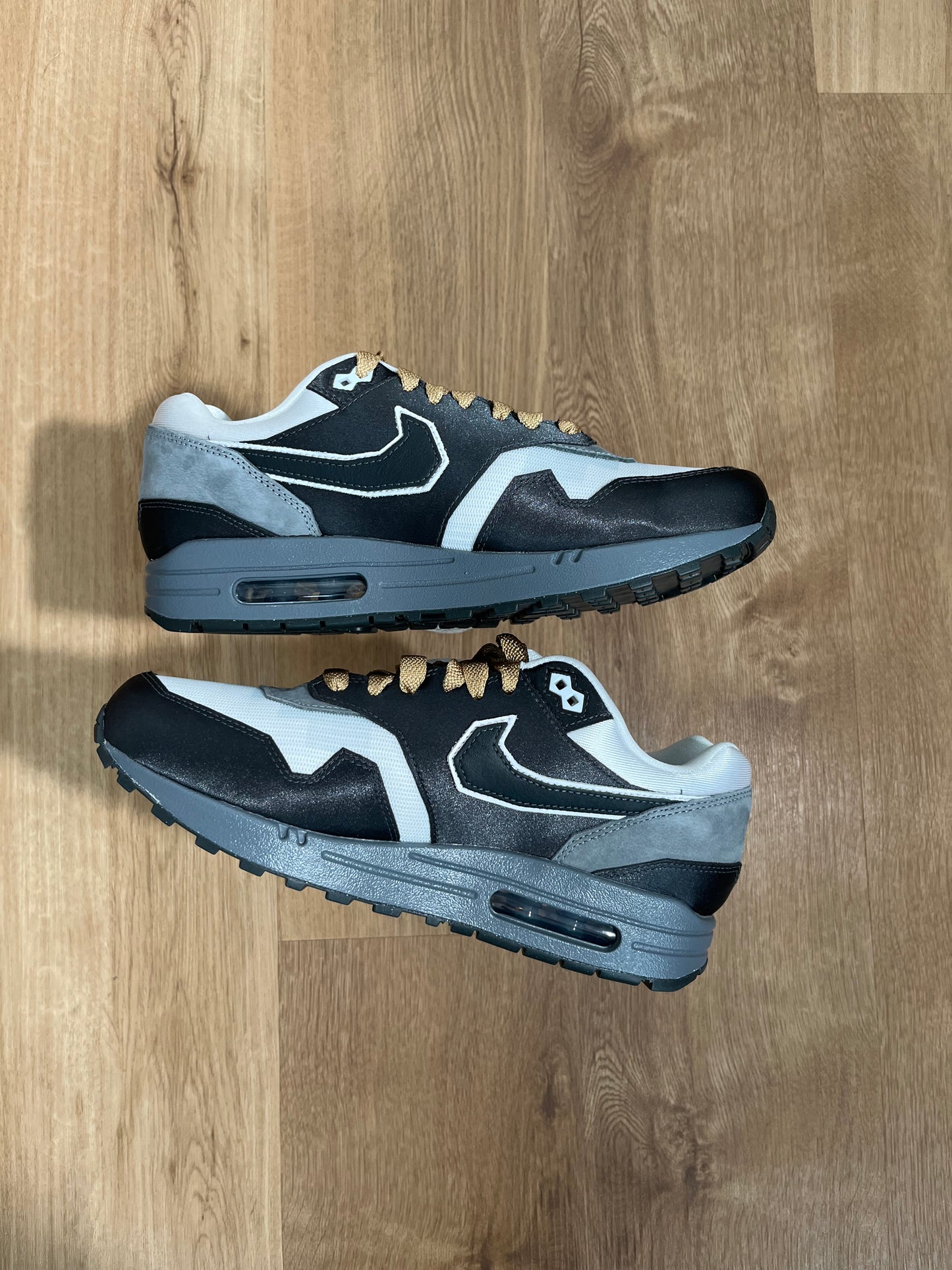 Nike Air Max 1 .SWOOSH ‘Big Head Mode'
