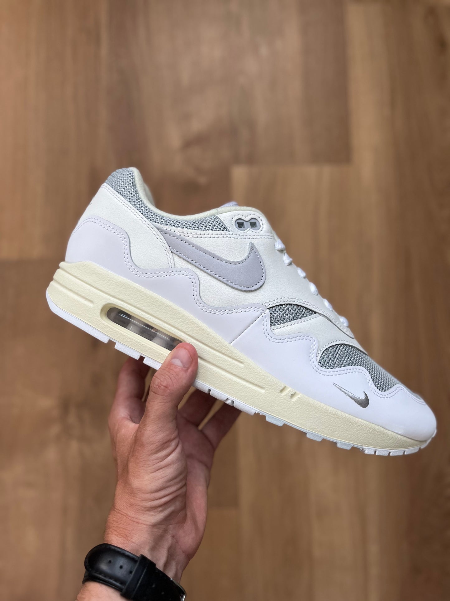 Nike Air Max 1 x Patta 'White Waves'