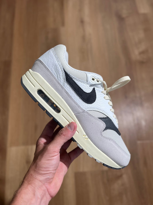 Nike Air Max 1 ‘Light Bone Iron Grey'