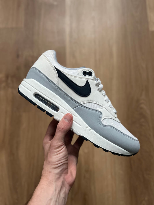 Nike Air Max 1 'Platinum Obsidian'